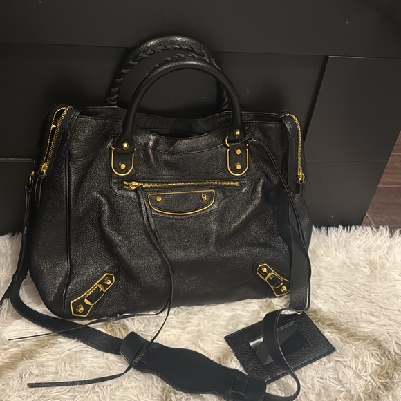 Balenciaga Handbags - Balenciaga Velo (city) Bag